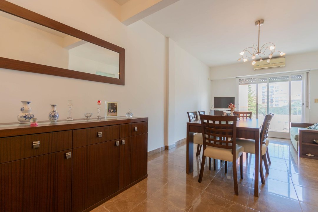 VENTA 3 AMBIENTES. PISO ALTO. BALCON. CABALLITO