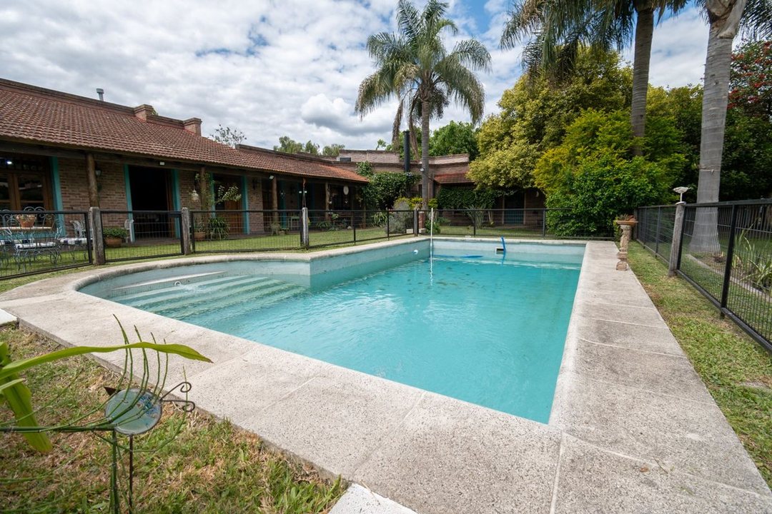 Casa Quinta con Pileta en Colastiné Norte - 1319m2