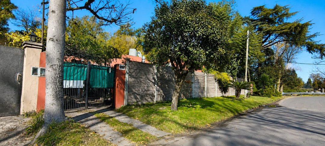 OPRTUNIDAD CASA 4 AMBIENTES  LA REJA MORENO