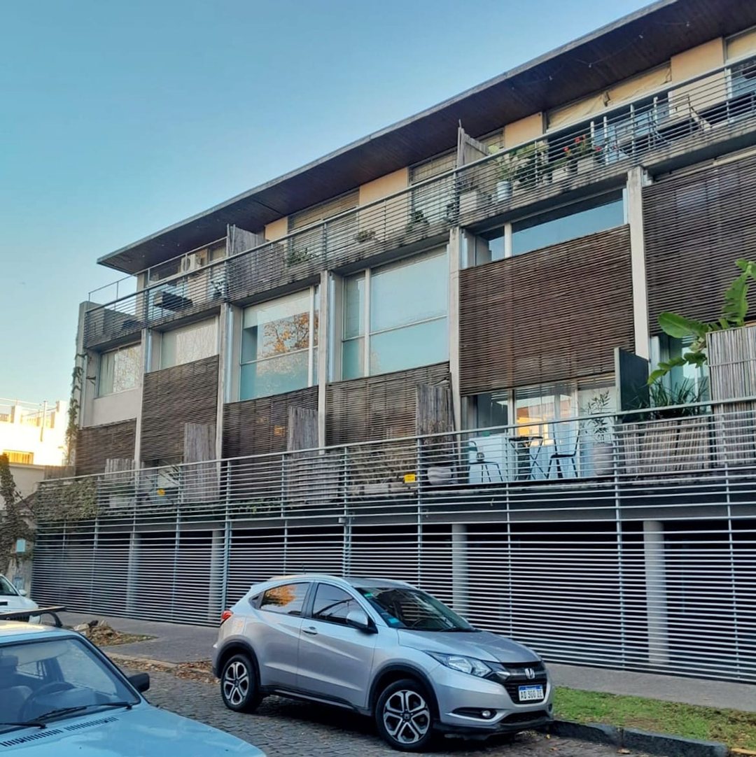 Moderno Loft de 2amb con cochera en alquiler.