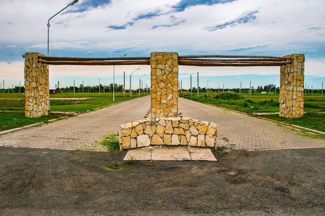 VENTA TERRENO POR AVENIDA - APTO COMERCIAL