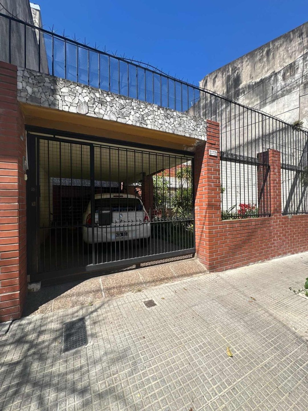 CASA LOTE PROPIO-PATIO-TERRAZA