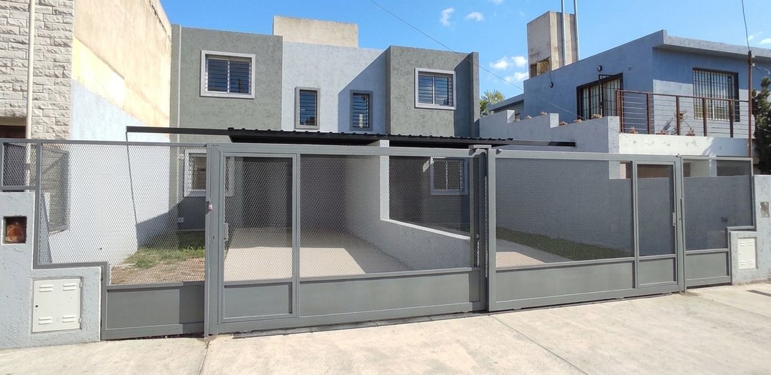 VENTA DUPLEX 2dor BARRIO LOS NARANJOS