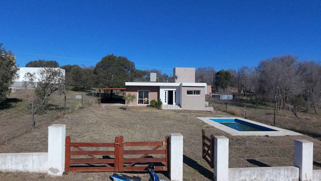 VENTA CASA PILETA KEOKEN BARRIO CERRADO CON RIO