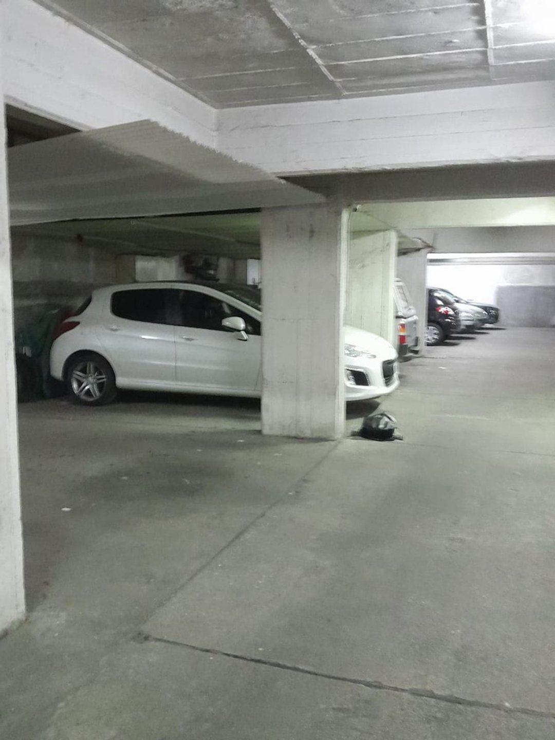VENTA COCHERA  PB  FIJA CUBIERTA  PARQUE PATRICIOS