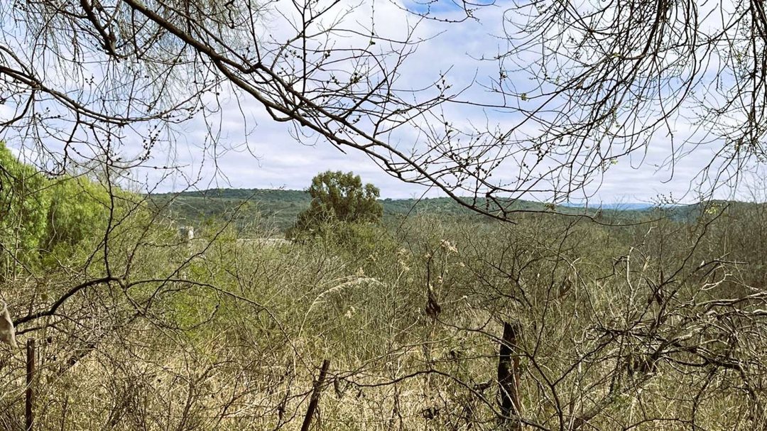 VENTA TERRENO PLANO EN COSQUIN 1450M2