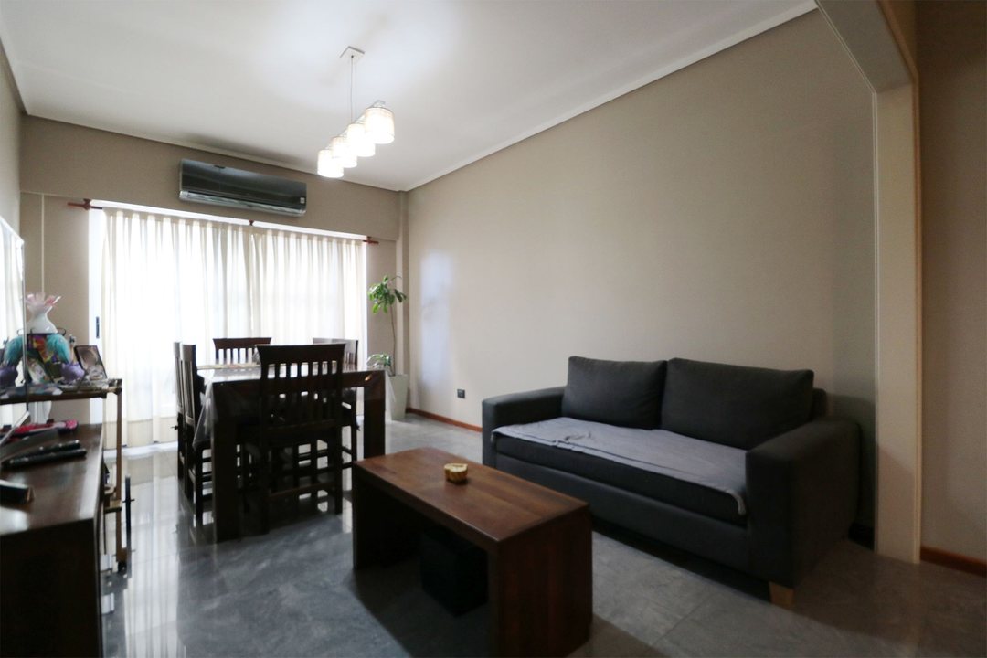 Venta departamento tres ambientes con dependencia