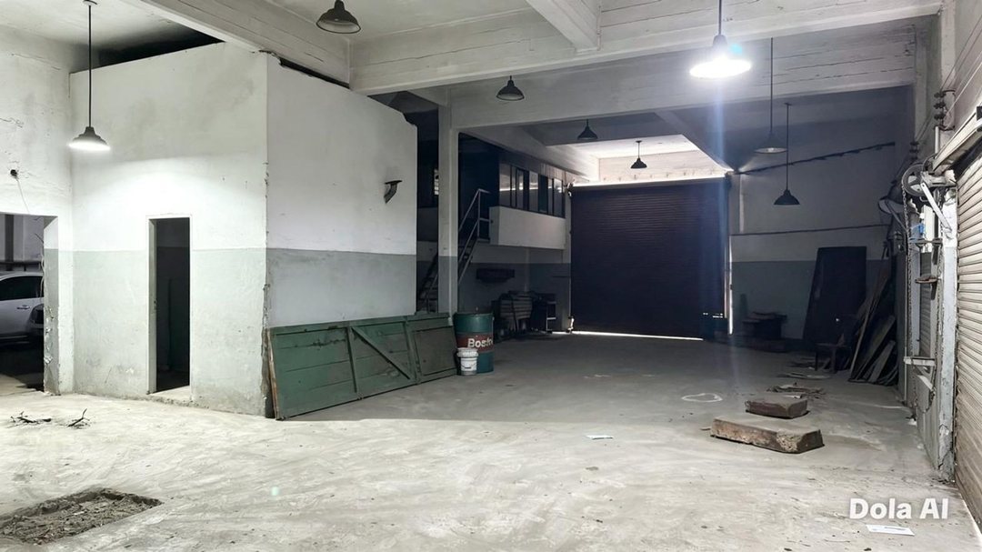 DEPÓSITO EN AVELLANEDA DE 165 M2