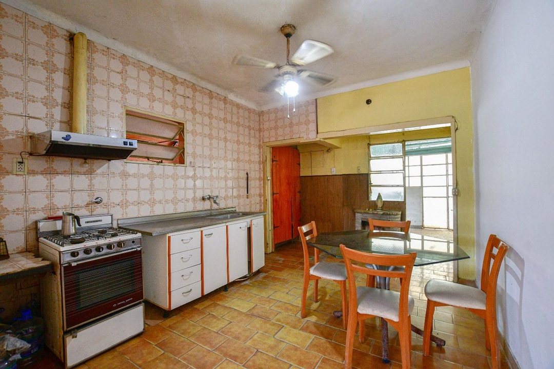 PH EN VENTA LOS HORNOS 2 DORMITORIOS . APTO BANCO