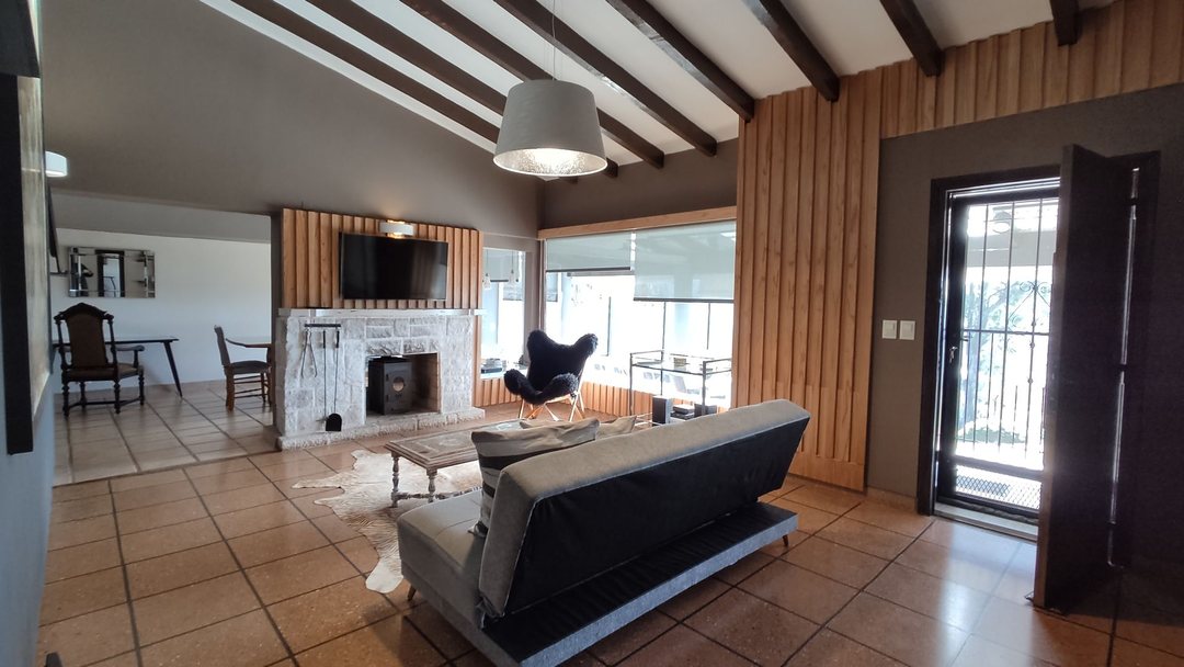 Venta Casa 3 Dorm Piscina V del Lago Carlos Paz