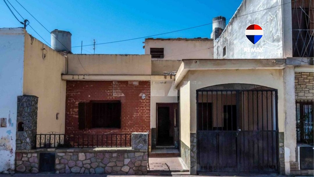 CASA EN VENTA MACROCENTRO 4 DORMITORIOS