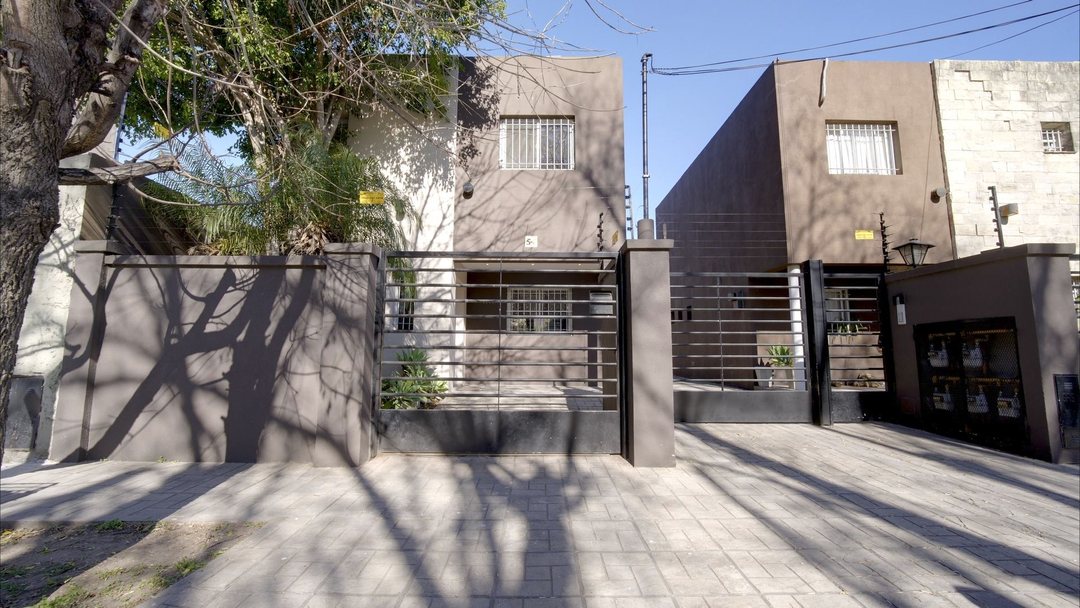 VENTA PH DUPLEX 4 AMB VILLA ADELINA CON COCHERA