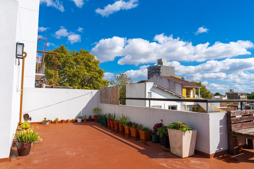 ALQUILER PH 2 AMBIENTES con Terraza SANTOS LUGARES