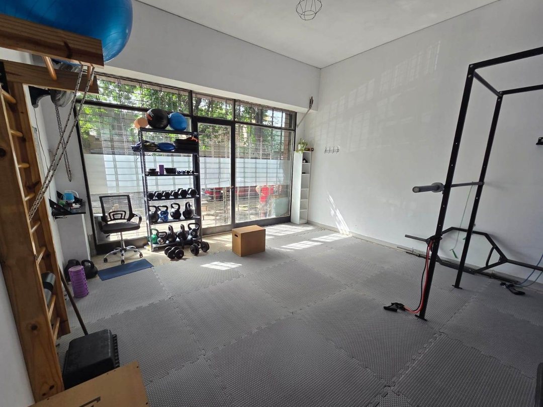 VENTA LOCAL/OFICINA - CASCO DE LA PLATA