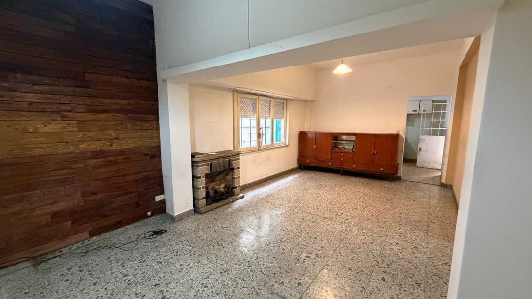 Venta PH 3 amb. con cochera y patio en Caseros
