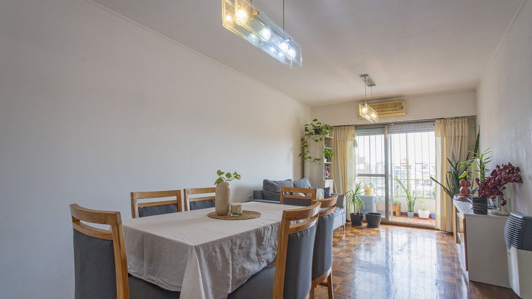 VENTA DEPARTAMENTO DOS DORMITORIOS CON BALCON