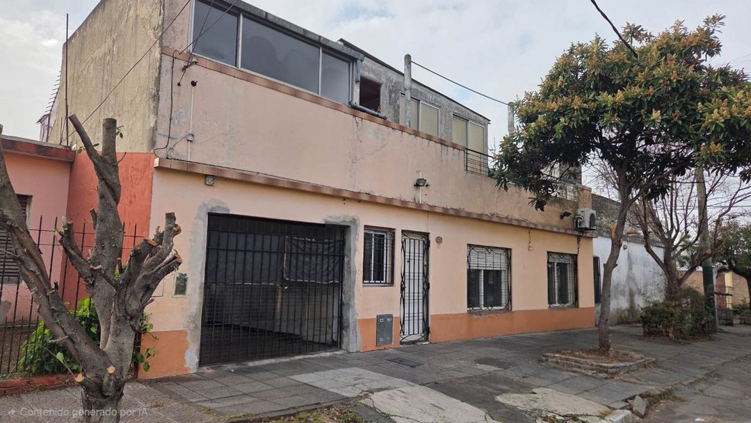 VENTA PH BANFIELD 3 AMB COCHERA PARRILLA INDEP