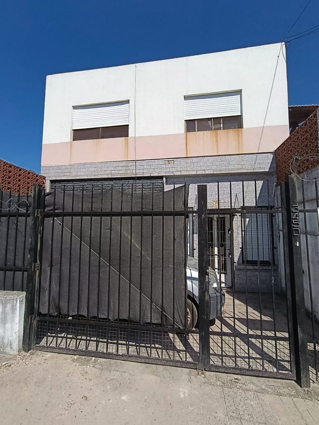 CASA EN VENTA 3 DORMITORIOS Y PATIO APTO CREDITO