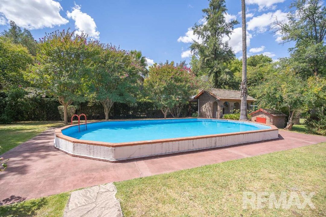 Venta casa 2 amb con pileta y quincho - El Remanso
