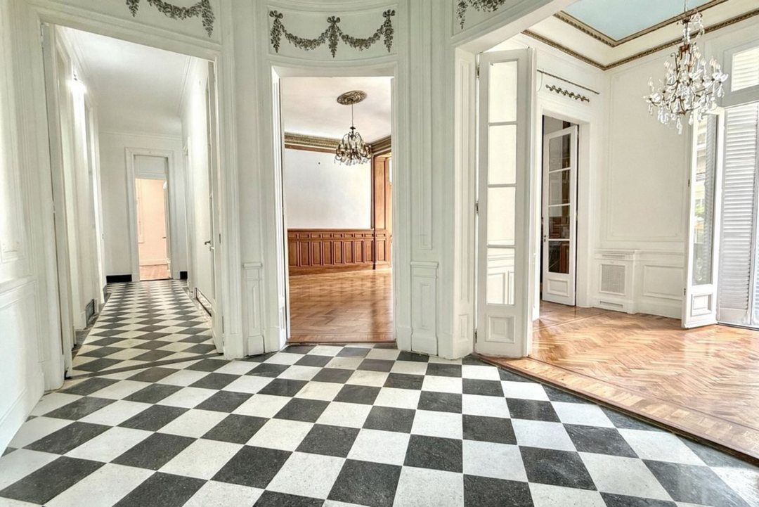 Departamento 6 ambientes en Venta en Recoleta