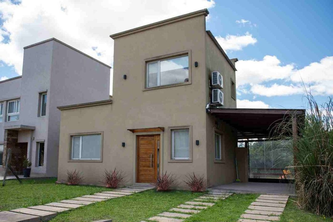 ALQUILER CASA 4 AMB EN  LAGUNA AZUL EZEIZA