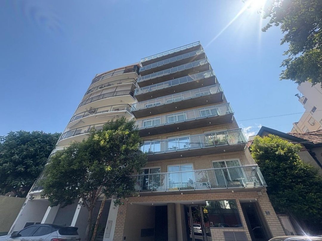 VENTA 3 AMB  FRENTE C/COCHERA 2 HAB/SUITE CAÑITAS