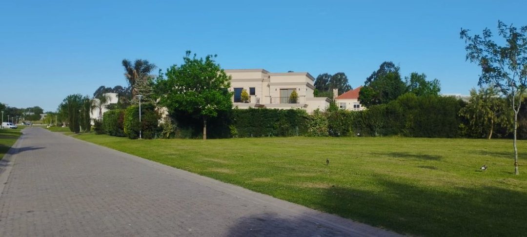 Venta de lote en Canuelas Barrio cerrado Valdevez