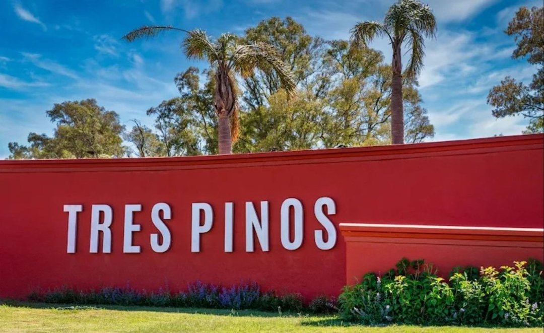 LOTE EN LOS TRES PINOS VILLA DE CAMPO BARRIO ISLA