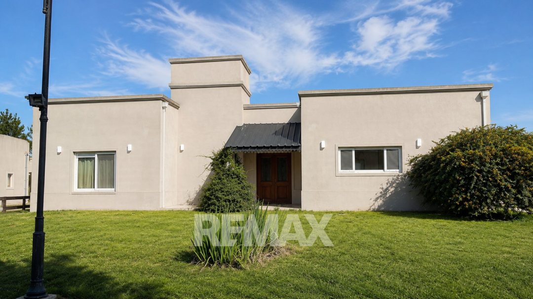 Casa venta de 4 amb 1500 mts lote Open Door Lujan