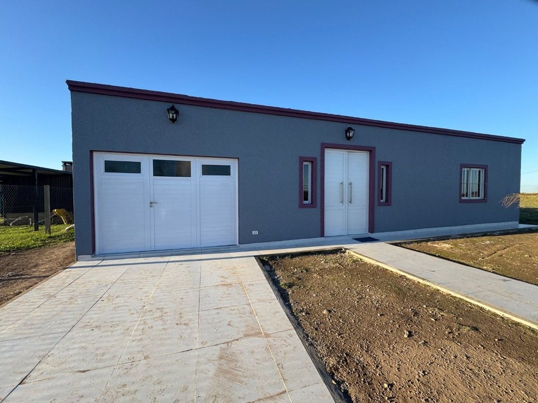 CASA EN VENTA EN PERGAMINO CON PILETA