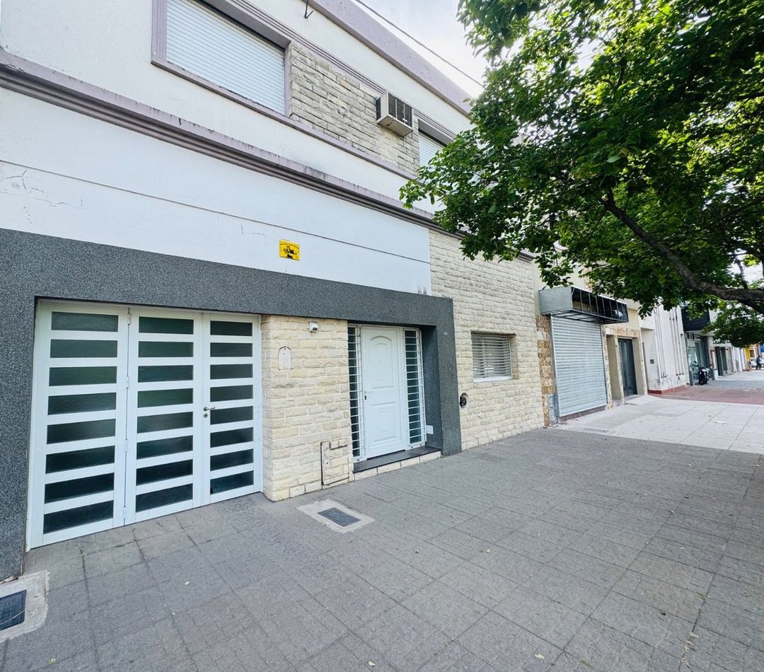 CASA EN VENTA EN PERGAMINO