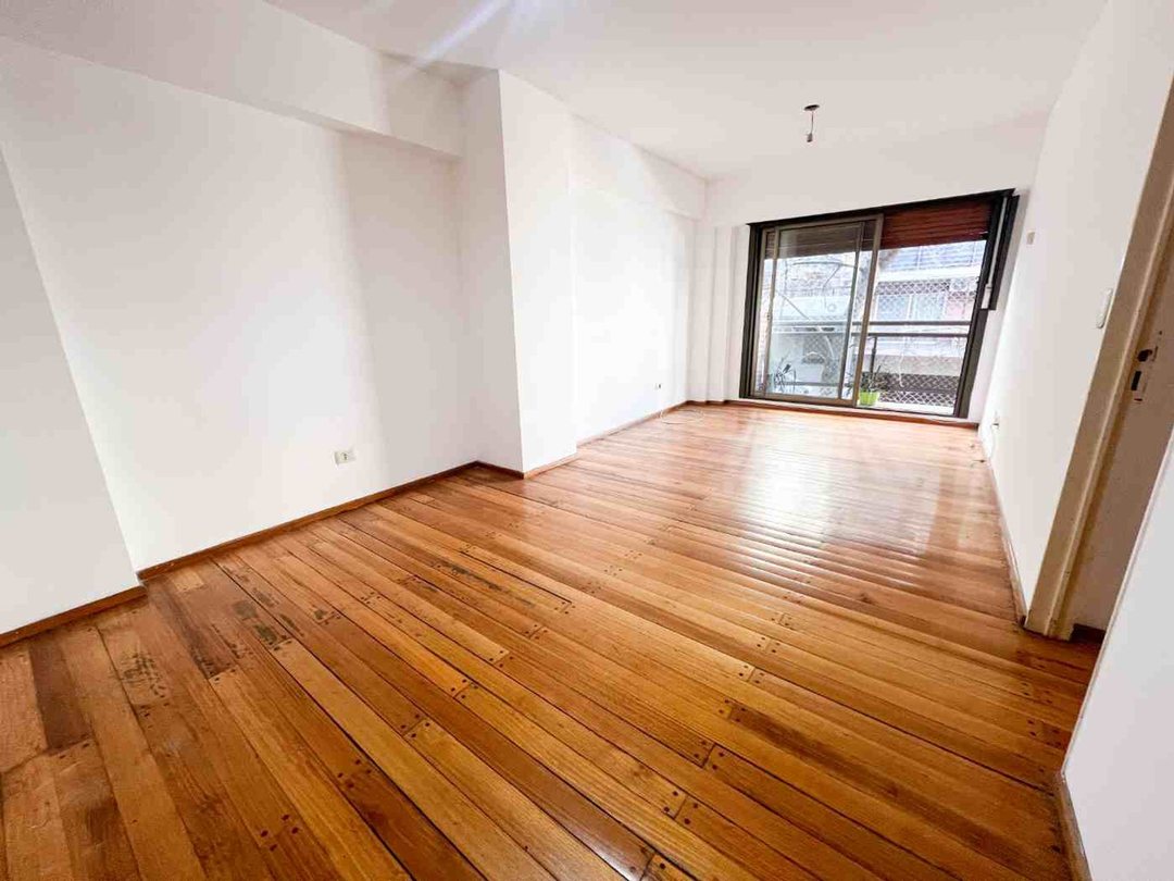VENTA DEPARTAMENTO 3 AMBIENTES BELGRANO  PATIO