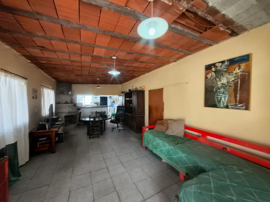 VENTA CASA 4 AMB PILAR CON PILETA