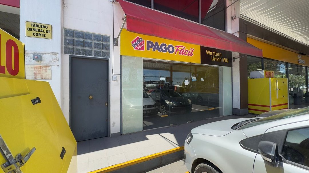 Alquiler Local de 51m2  en Pilar