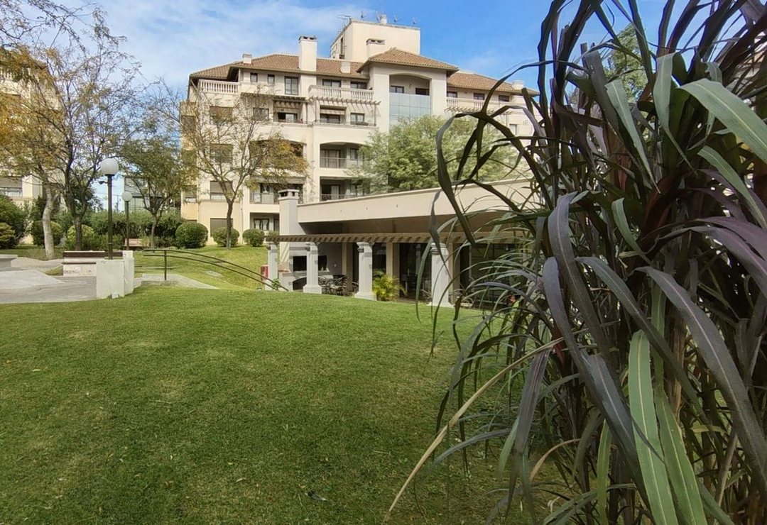 VENTA CASONAS DEL SUR 2 DORM. 2 BAÑOS COCHERA SUB.