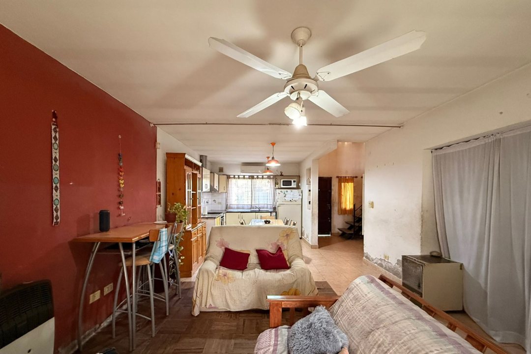 CASA EN VENTA 3 DORMITORIOS BARRIO BELGRANO