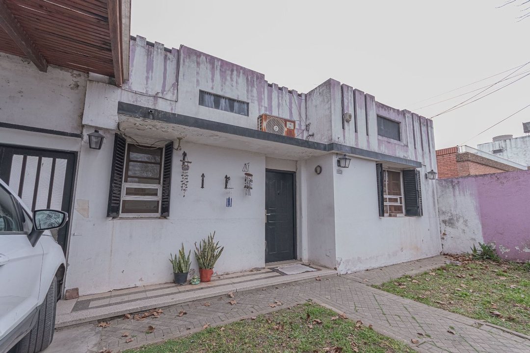 Casa dos dormitorios  tiro Suizo