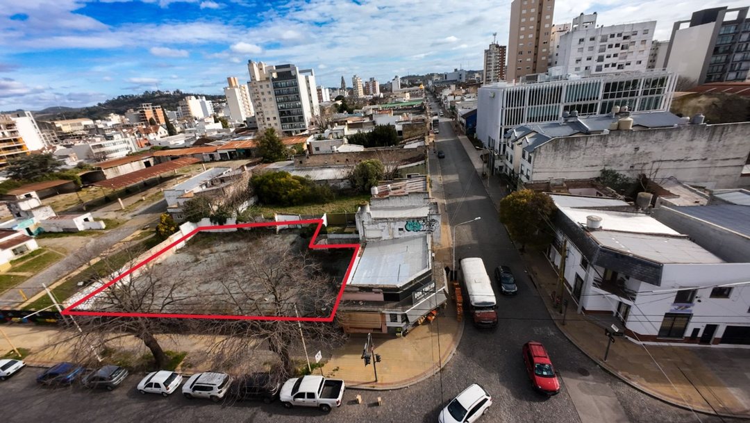 ALQUILER COMERCIAL PREDIO EN AVENIDA SANTAMARINA