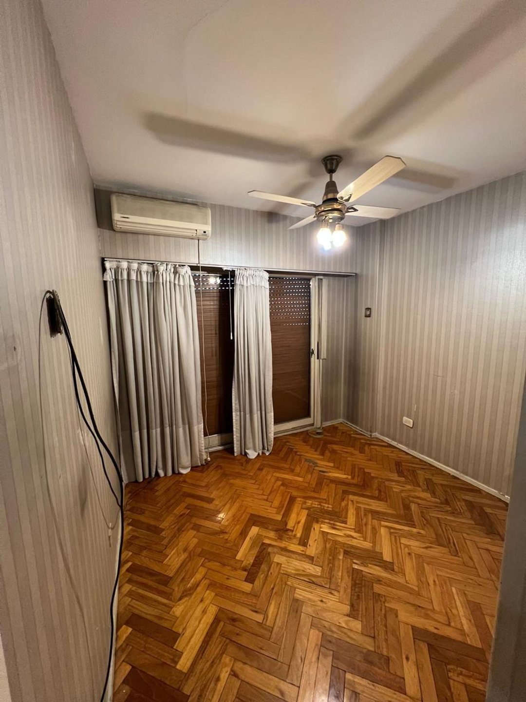 VENTA DEPTO 3 AMBIENTES EN BALVANERA A REFACCIONAR