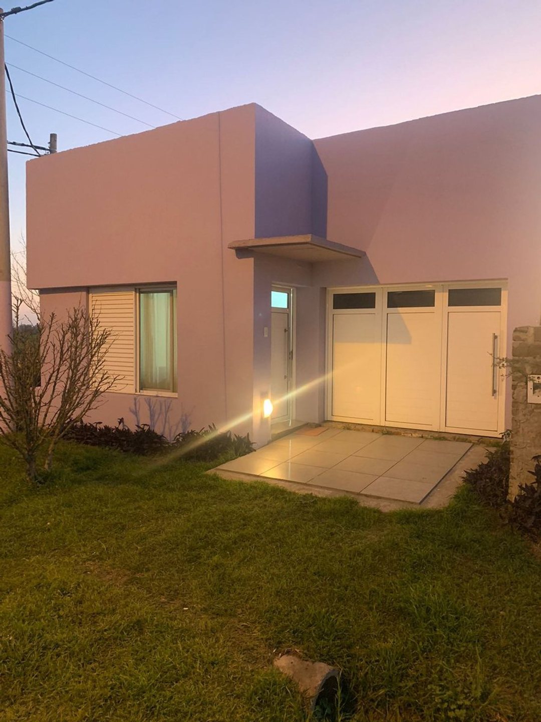 VENTA CASA PUJATO NORTE DOS DORMITORIOS