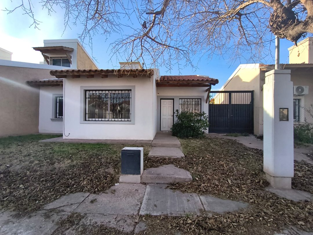 CASA EN BARRIO FURLOTTI, MAIPU MENDOZA