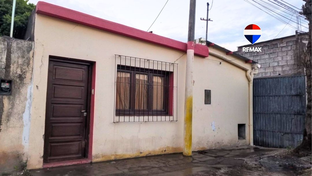CASA EN VENTA 2 DORMITORIOS BARRIO INTERSINDICAL