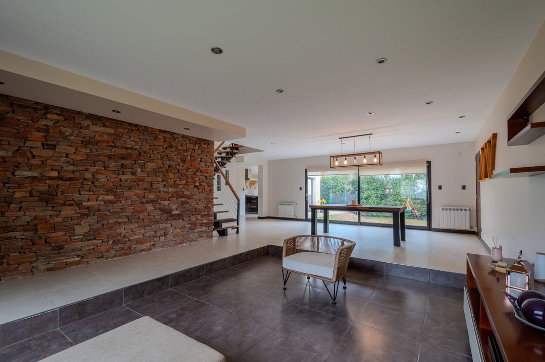VENTA CASA 5 MODERNA QUINCHO JARDIN PUNTA MOGOTES