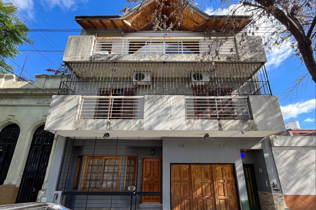 VENTA PH PARQUE CHACABUCO 5 AMB QUINCHO COCHERA