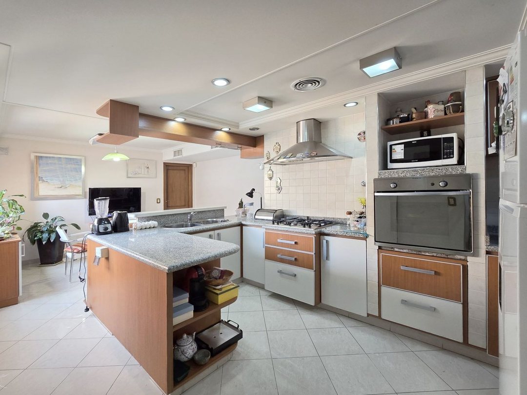 VENTA DEPARTAMENTO PISO4 AMBIENTES CASTELAR CENTRO