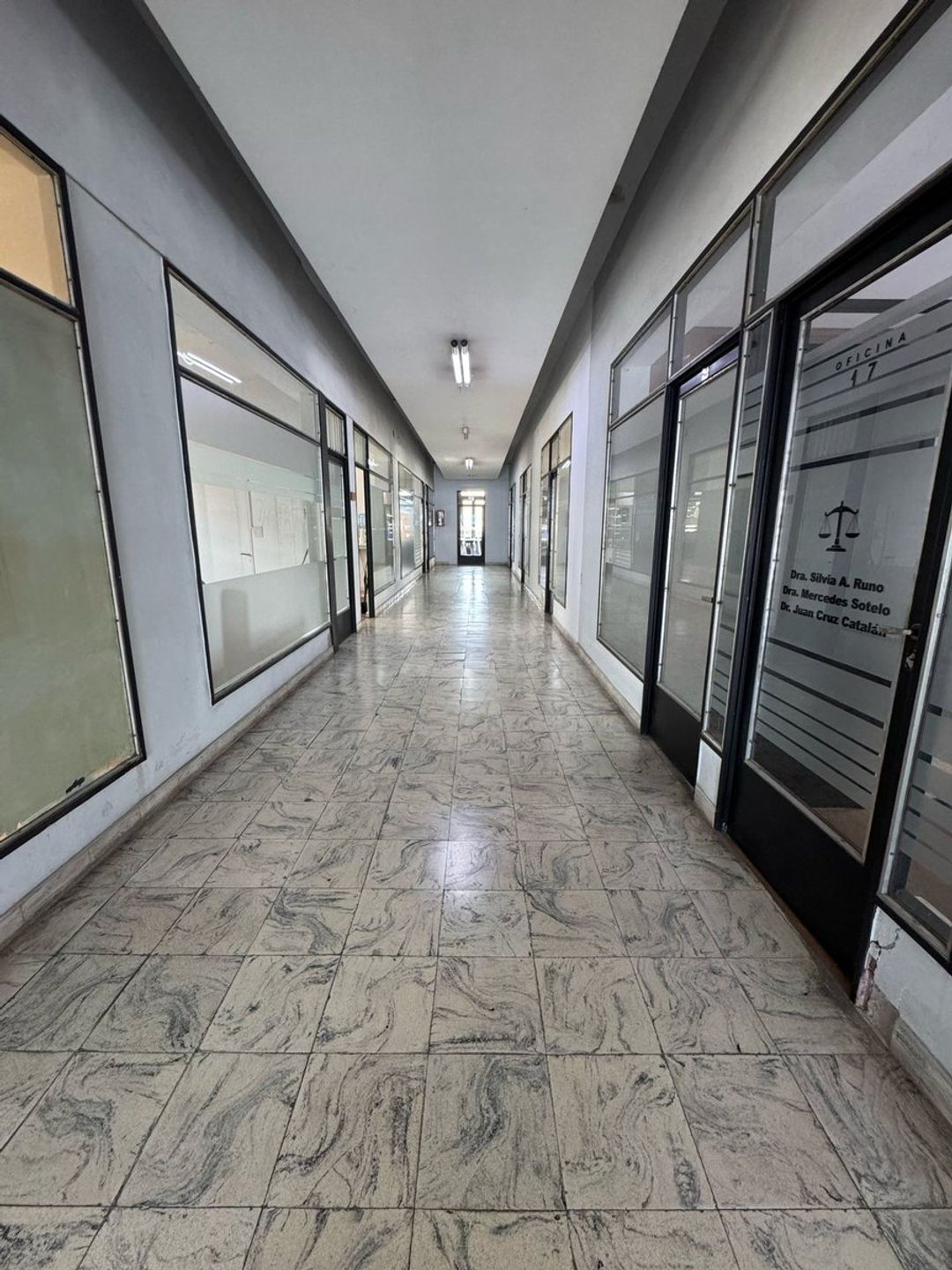 VENTA LOCAL - OFICINA CENTRICA TANDIL