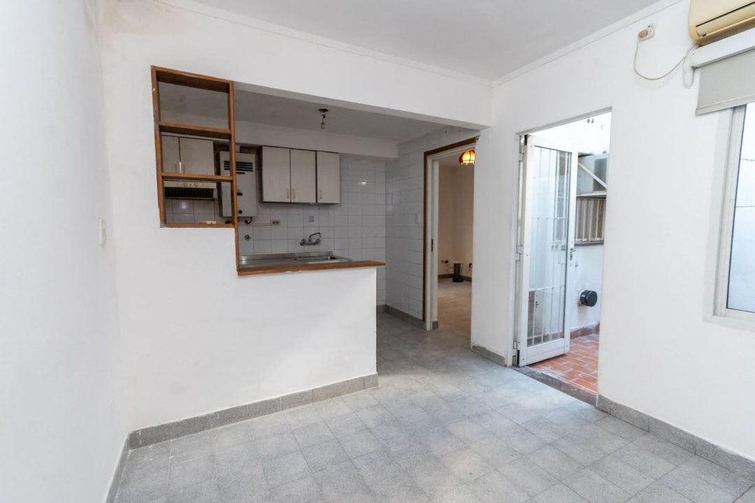 Interno 2 Dorm. c/ patio - Apto Crédito