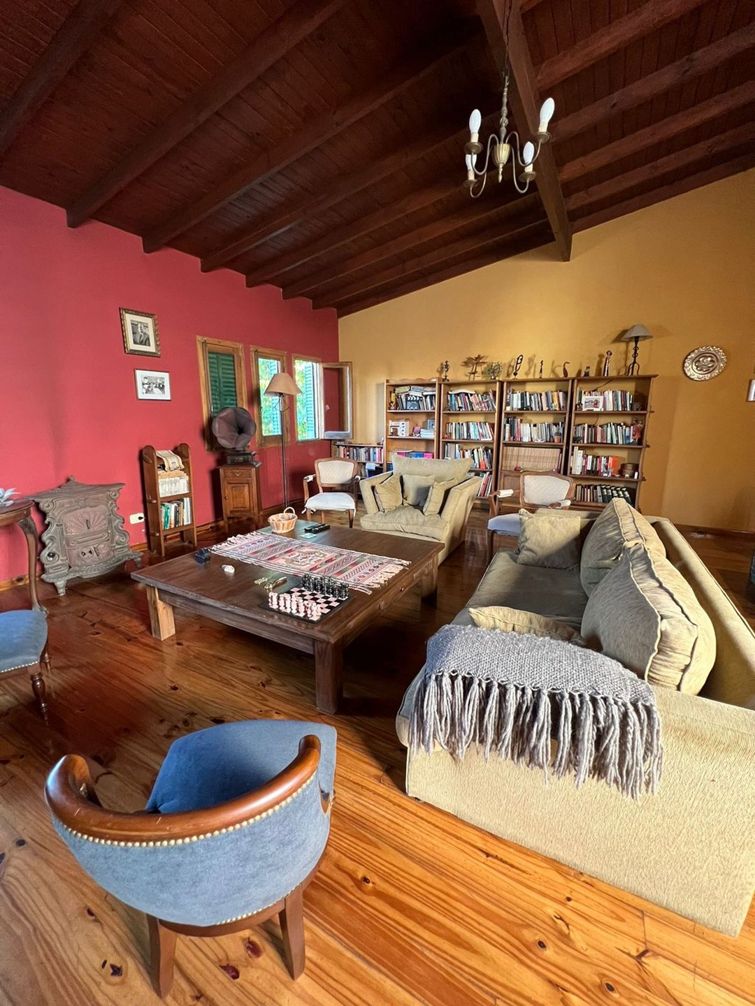 CASA EN VENTA LA BOCA COCHERA REFACCIONADA