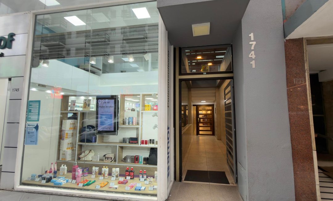ALQUILER IMPECABLE OFICINA MICROCENTRO