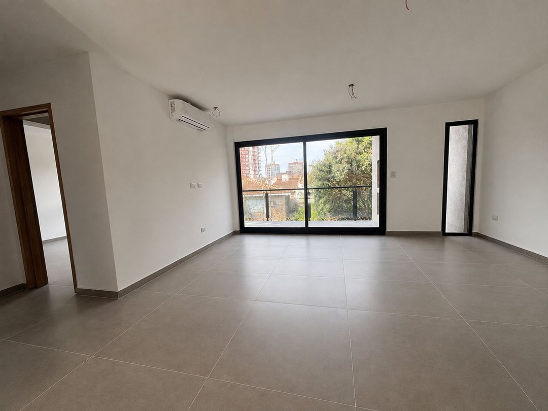 VENTA DEPTO 3 AMB BECCAR NUEVO BALCON PARRILLA